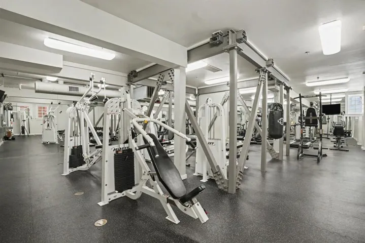 1643 6th 406, San Diego, California 92101