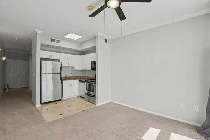 1643 6th 406, San Diego, California 92101