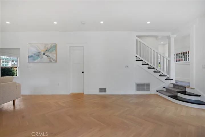 1800 Oxford., Los Angeles, California 90006