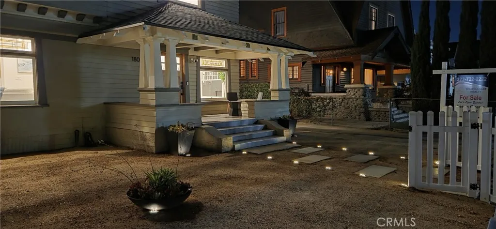 1800 Oxford., Los Angeles, California 90006
