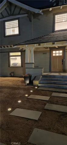 1800 Oxford., Los Angeles, California 90006