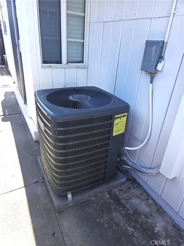 AC