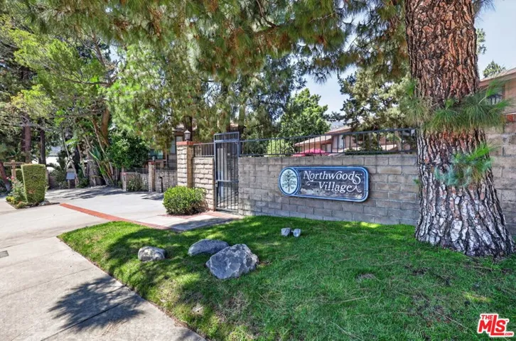 21 Northwoods Lane, La Crescenta, California 91214