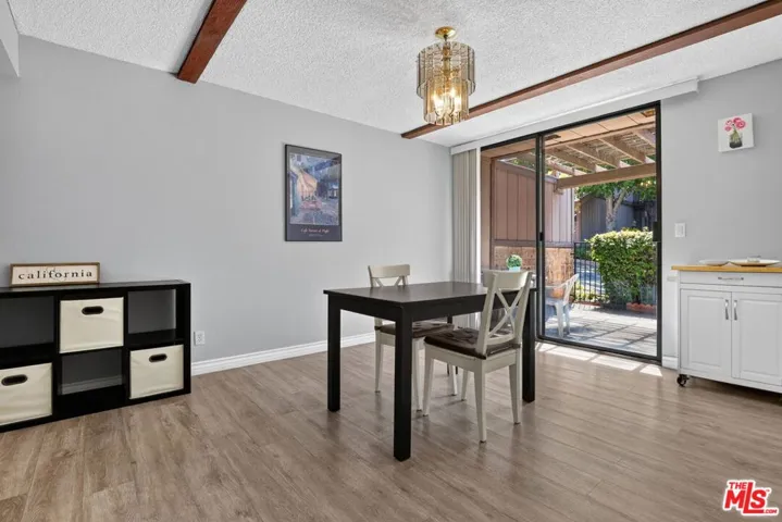 21 Northwoods Lane, La Crescenta, California 91214