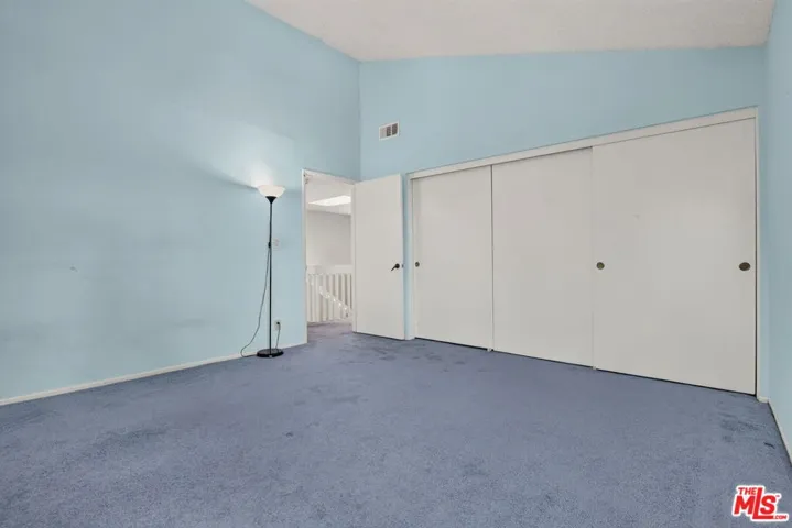 21 Northwoods Lane, La Crescenta, California 91214