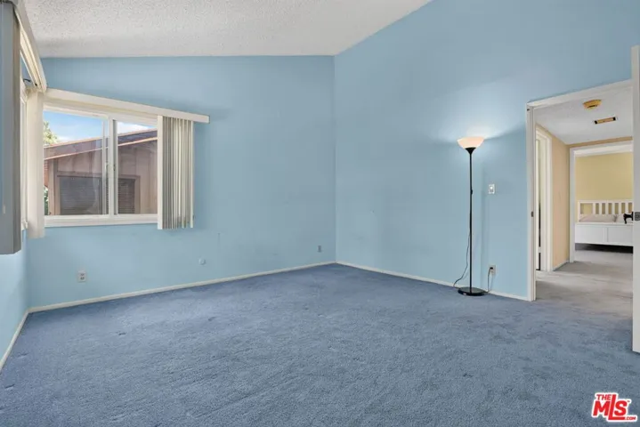 21 Northwoods Lane, La Crescenta, California 91214