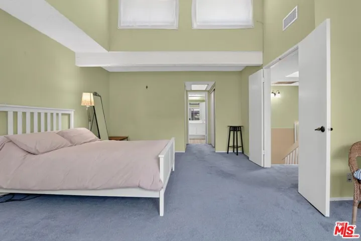 21 Northwoods Lane, La Crescenta, California 91214