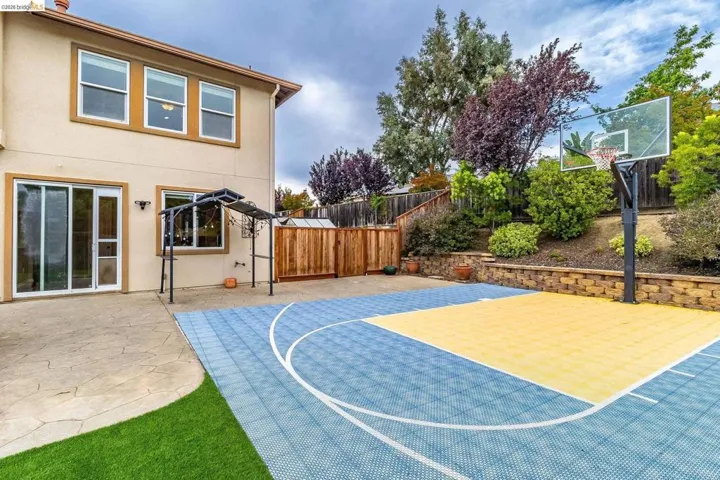 417 Mcallister Drive, Benicia, California 94510