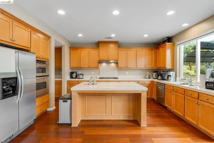 417 Mcallister Drive, Benicia, California 94510