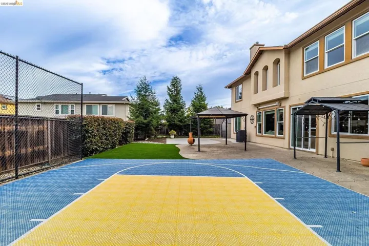 417 Mcallister Drive, Benicia, California 94510