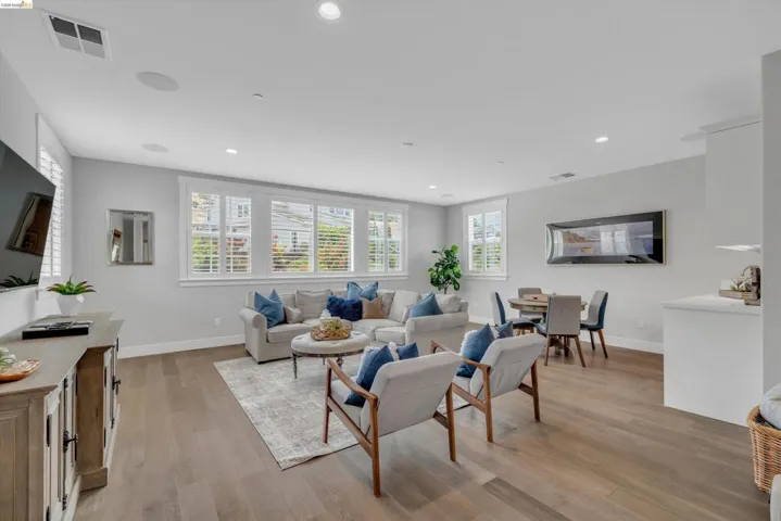 2nd Floor Bonus Room