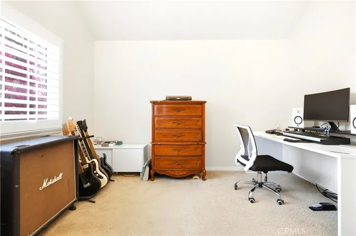 3rd bedroom - different angle