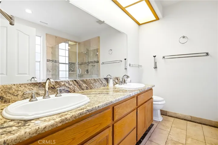 2nd full bathroom different angle