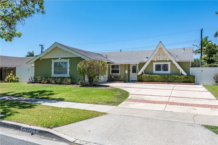 11331 Reagan, Los Alamitos, California 90720