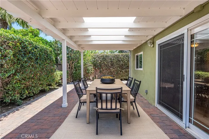 11331 Reagan, Los Alamitos, California 90720
