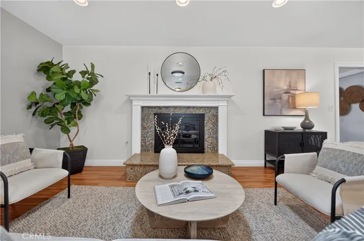 11331 Reagan, Los Alamitos, California 90720