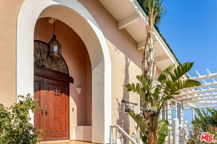 206 Bellino Drive, Los Angeles, California 90272