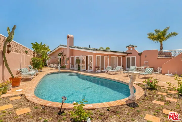 206 Bellino Drive, Los Angeles, California 90272