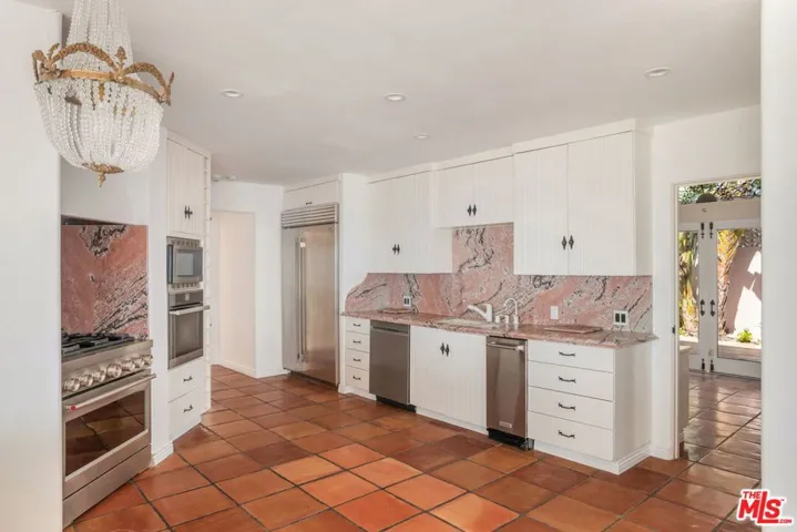 206 Bellino Drive, Los Angeles, California 90272