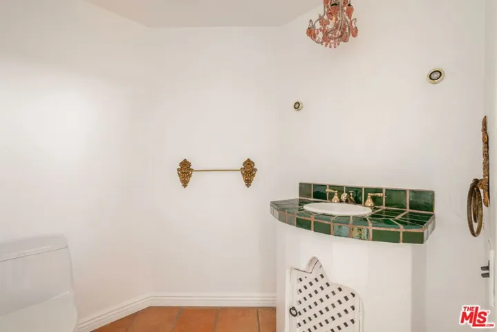 206 Bellino Drive, Los Angeles, California 90272