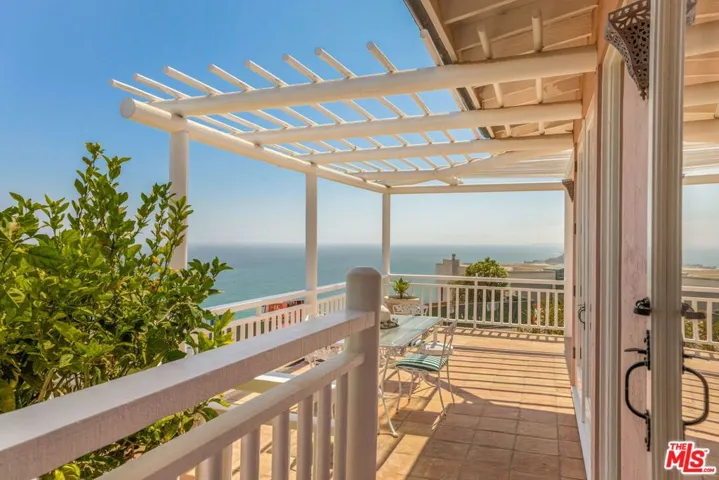 206 Bellino Drive, Los Angeles, California 90272