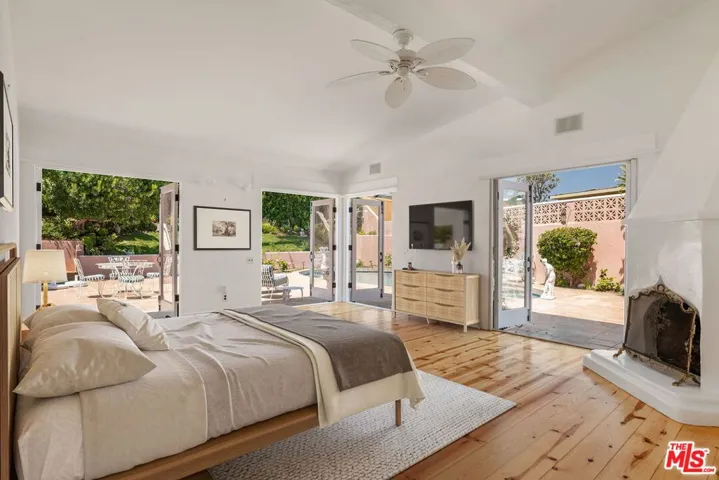 206 Bellino Drive, Los Angeles, California 90272