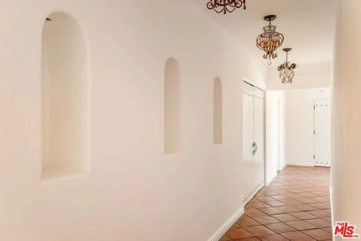 206 Bellino Drive, Los Angeles, California 90272