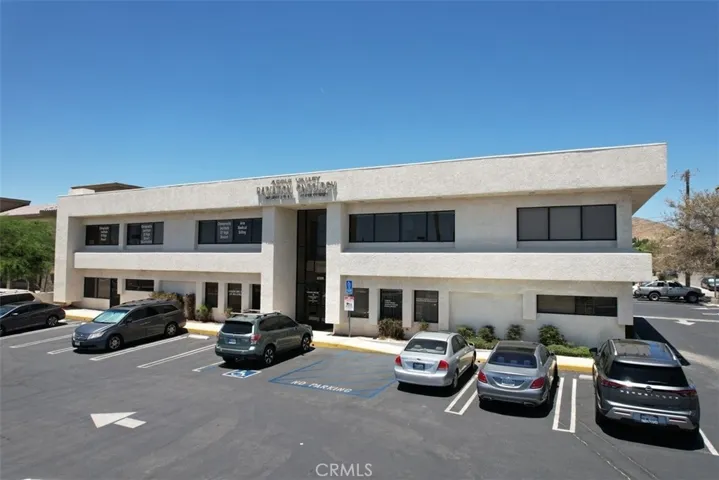 18092 Wika 110, Apple Valley, California 92307