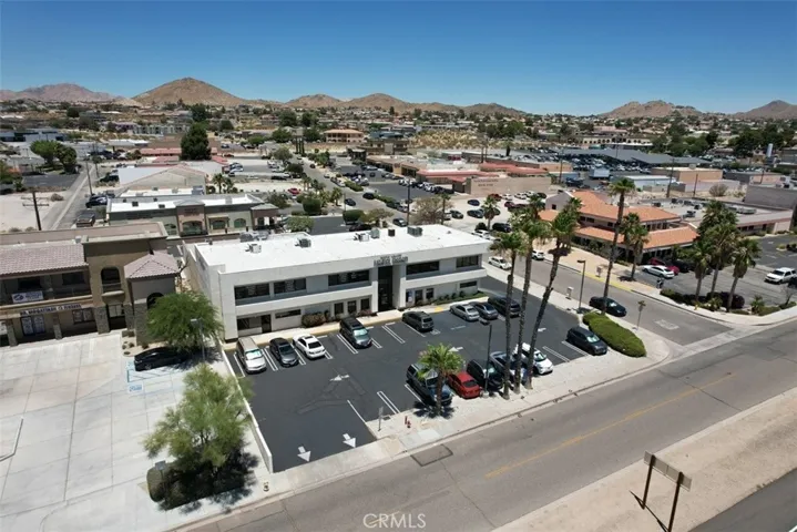18092 Wika 110, Apple Valley, California 92307