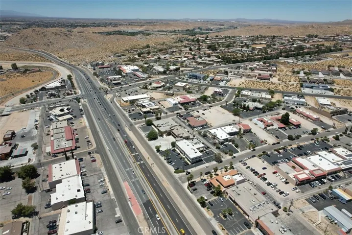 18092 Wika 110, Apple Valley, California 92307