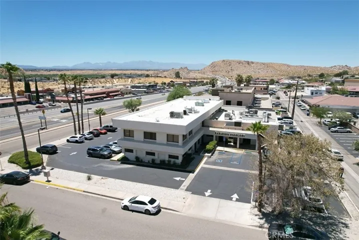 18092 Wika 110, Apple Valley, California 92307