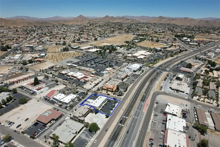 18092 Wika 110, Apple Valley, California 92307