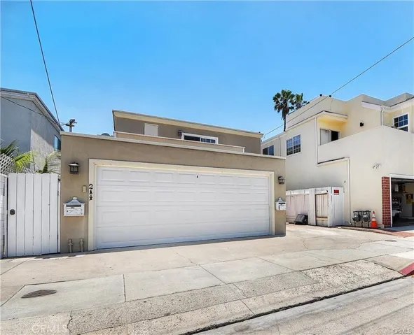 214 20th Street A, Newport Beach, California 92663