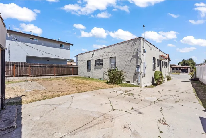 1442 W 83rd, Los Angeles, California 90047