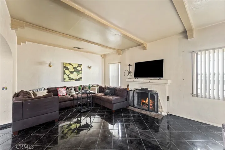 1442 W 83rd, Los Angeles, California 90047