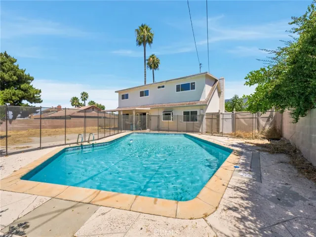 25815 Holly Vista Boulevard, San Bernardino, California 92404