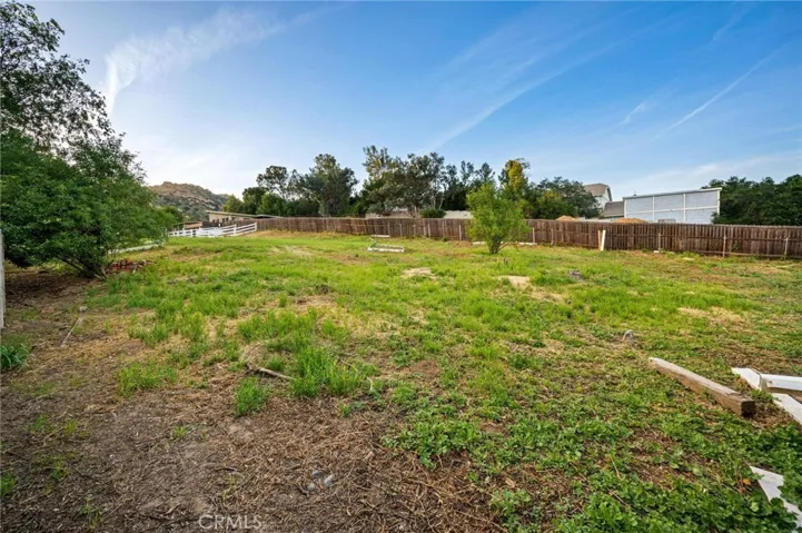 9812 Kentland Avenue, Chatsworth, California 91311