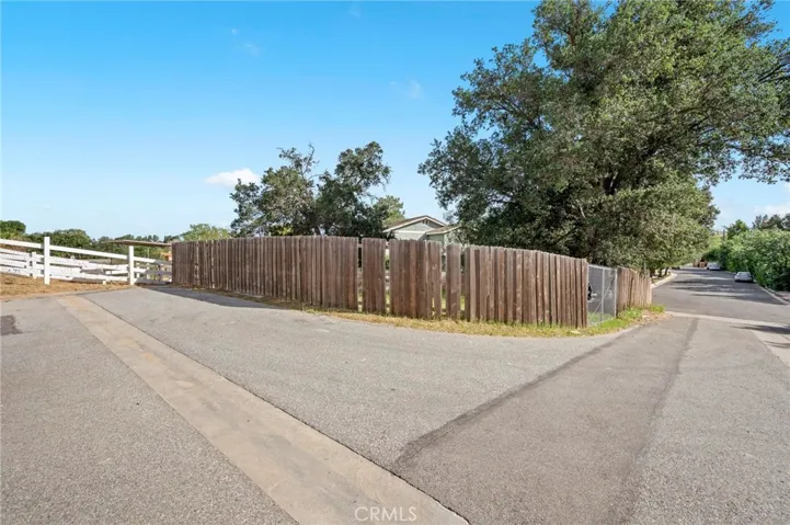 9812 Kentland Avenue, Chatsworth, California 91311
