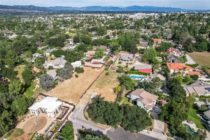 9812 Kentland Avenue, Chatsworth, California 91311