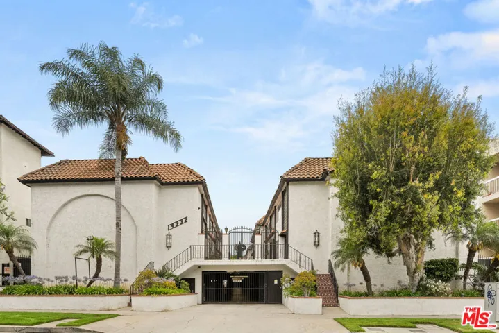 14332 Dickens Street 22, Sherman Oaks, California 91423