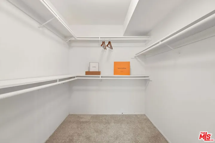 14332 Dickens Street 22, Sherman Oaks, California 91423