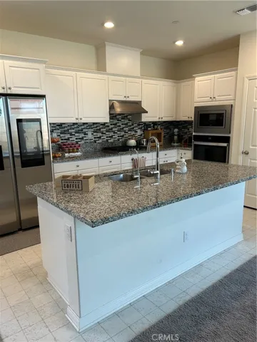 1625 Amborella Tree, Upland, California 91784