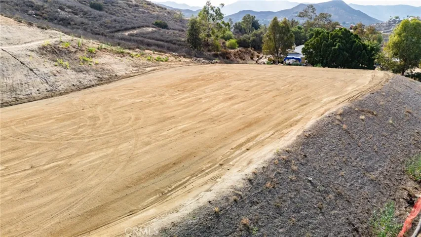 14735 Descanso, Lake Mathews, California 92570