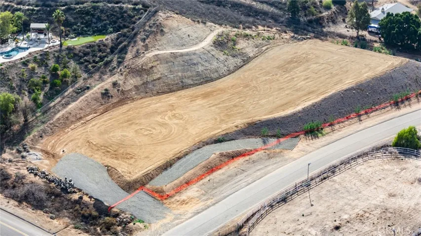 14735 Descanso, Lake Mathews, California 92570