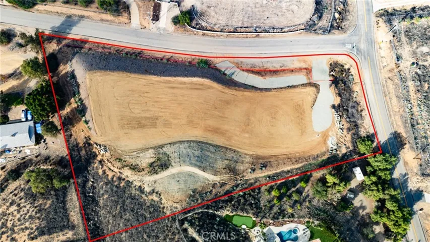 14735 Descanso, Lake Mathews, California 92570