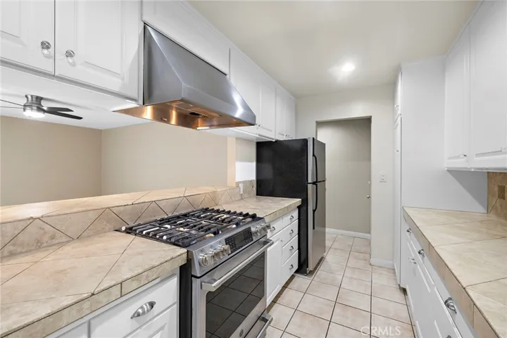 214 20th Street B, Newport Beach, California 92663