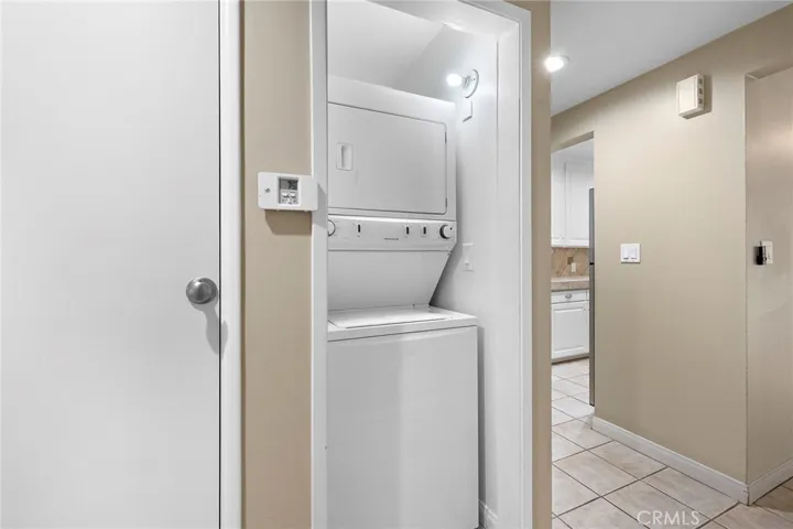 214 20th Street B, Newport Beach, California 92663