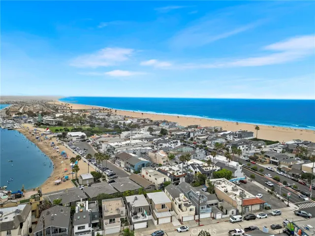 214 20th Street B, Newport Beach, California 92663