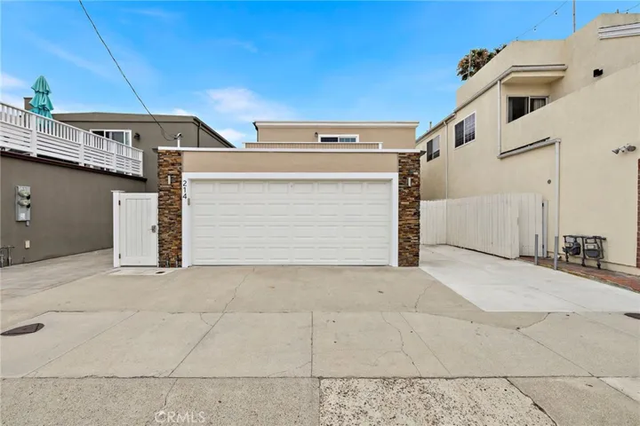 214 20th Street B, Newport Beach, California 92663