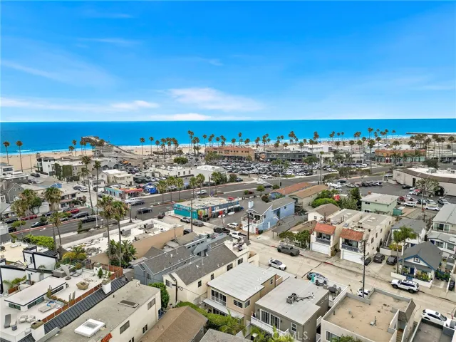 214 20th Street B, Newport Beach, California 92663